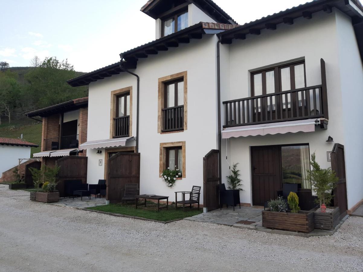 Apartamentos El Llanin Кангас-де-Оніс Екстер'єр фото